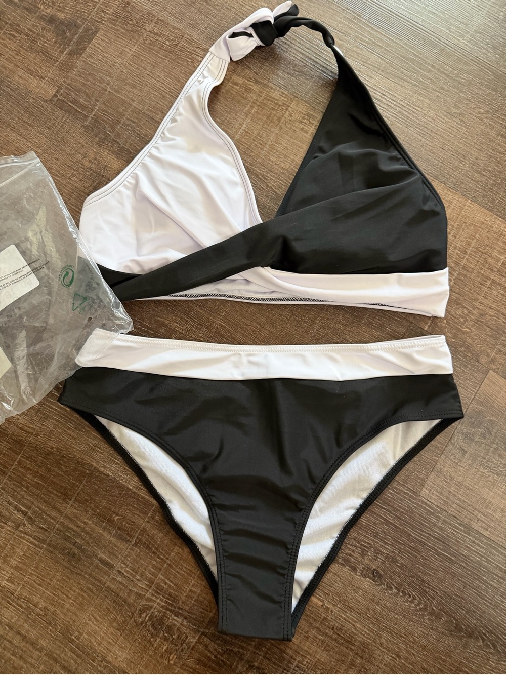 Black & White Two-Tone Women's Bikini Set NEW Large